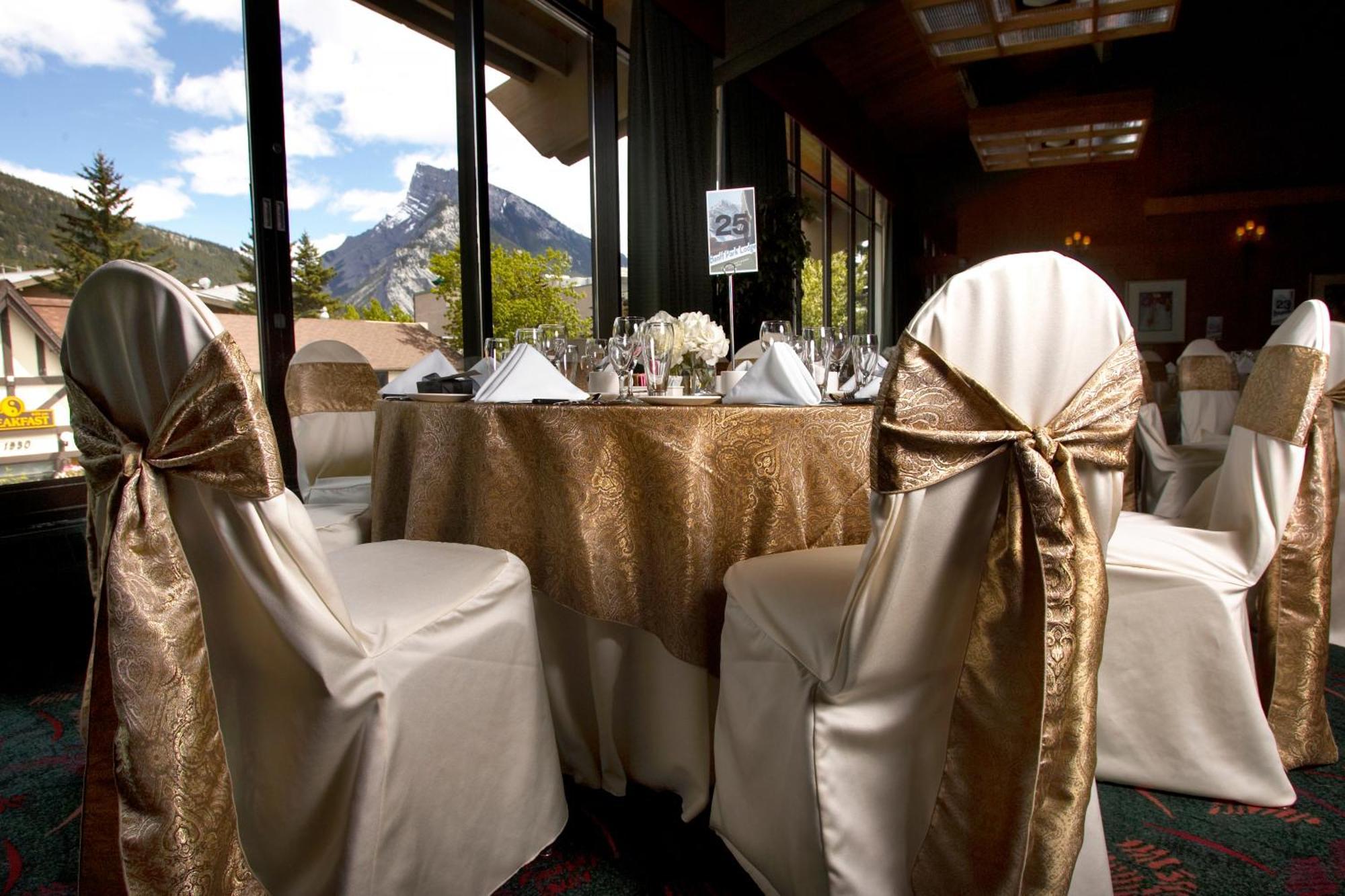 Banff Park Lodge Екстериор снимка