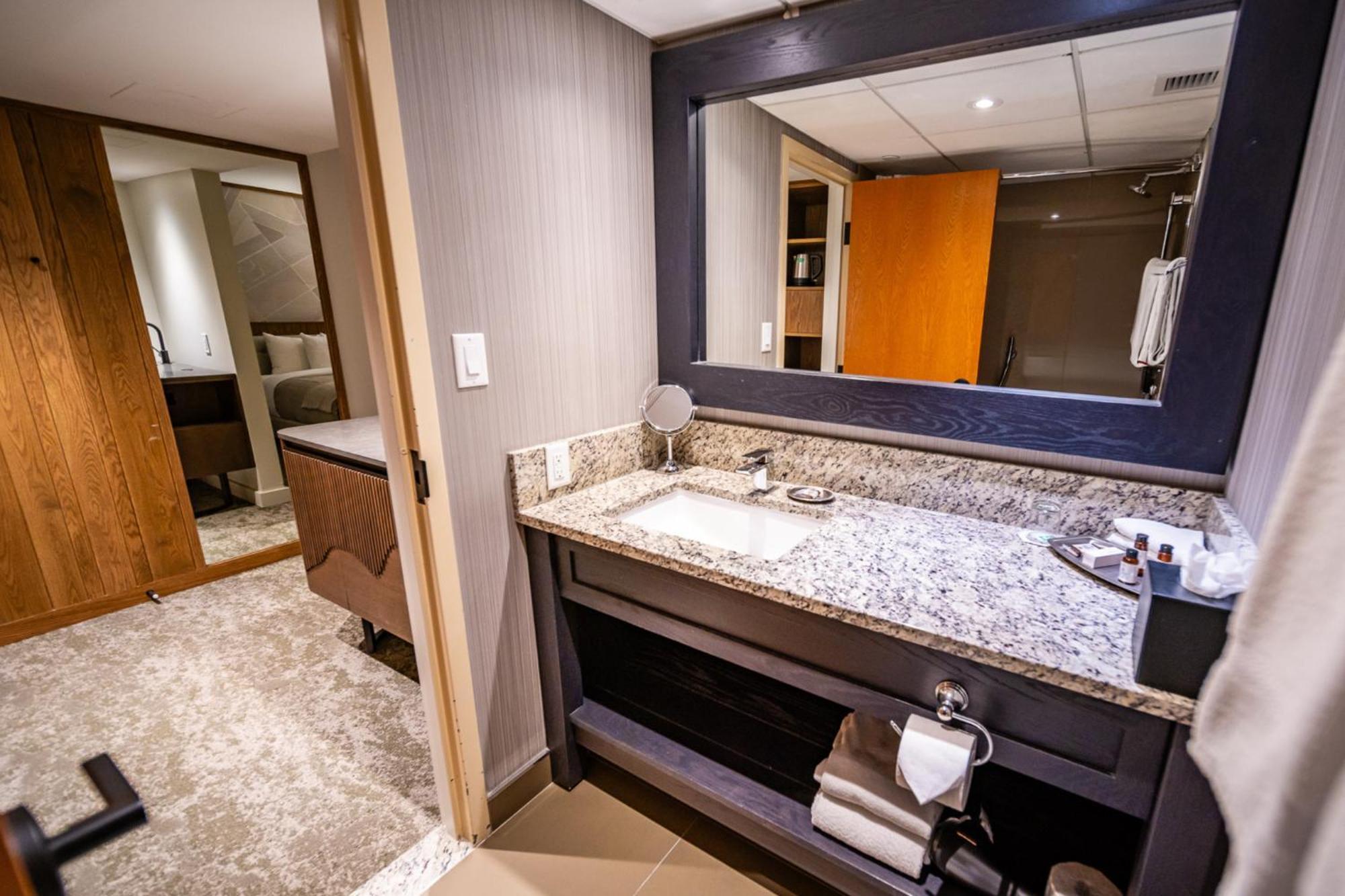 Banff Park Lodge Екстериор снимка